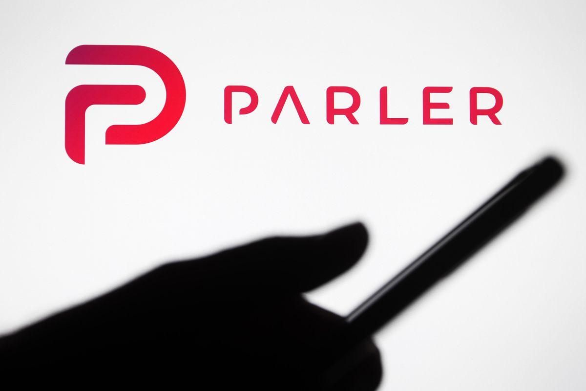 Соцсеть Parler, похоже, возобновляет работу после недельного перерыва Соцсеть Parler, похоже, возобновляет работу после недельного перерыва