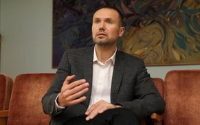 Школы до 24 января работают онлайн: Шкарлет сказал, сколько учеников и учителей пользуются ВШО