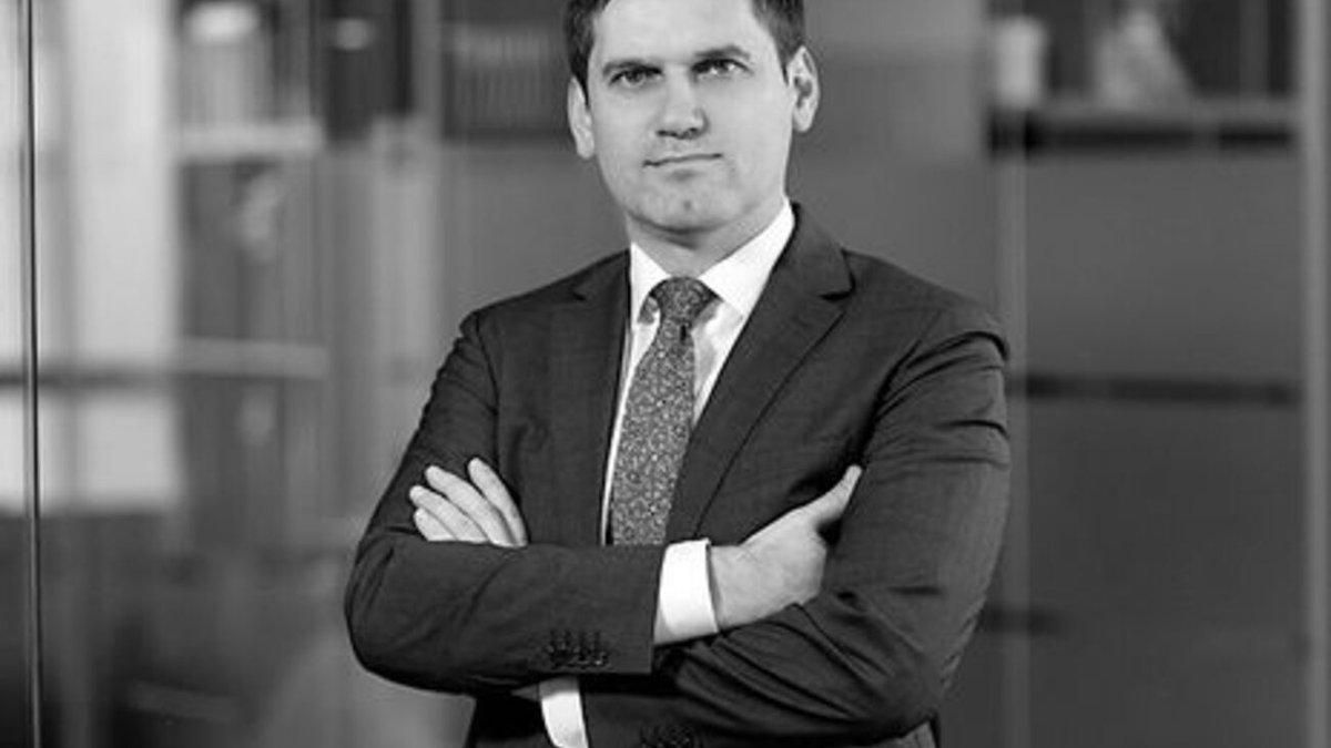 Пришли Зеленский и Саакашвили: в Киеве попрощались с юристом Нижним Пришли Зеленский и Саакашвили: в Киеве попрощались с юристом Нижним