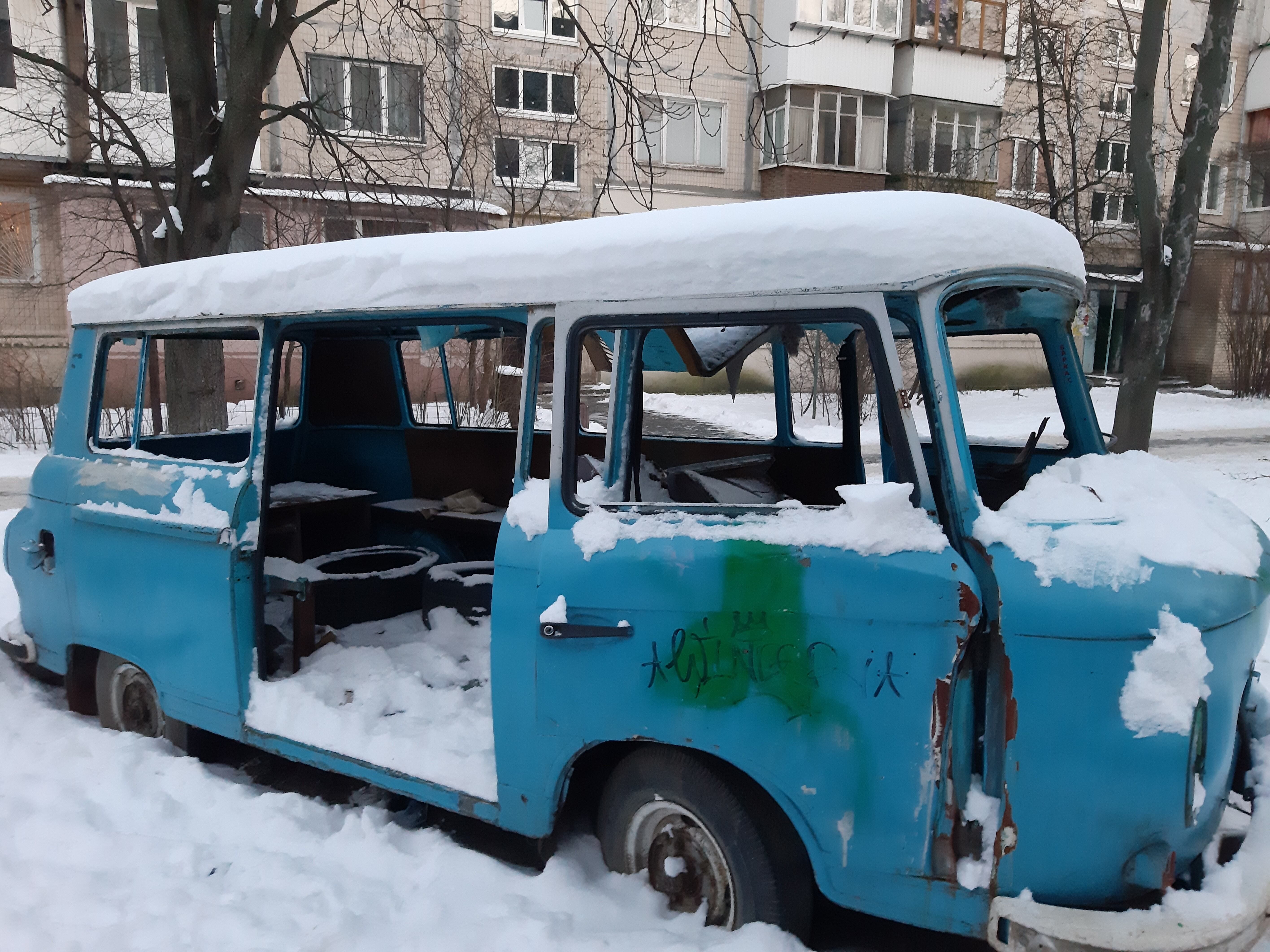 В Киеве замерз индиец-дворник: подробности смерти