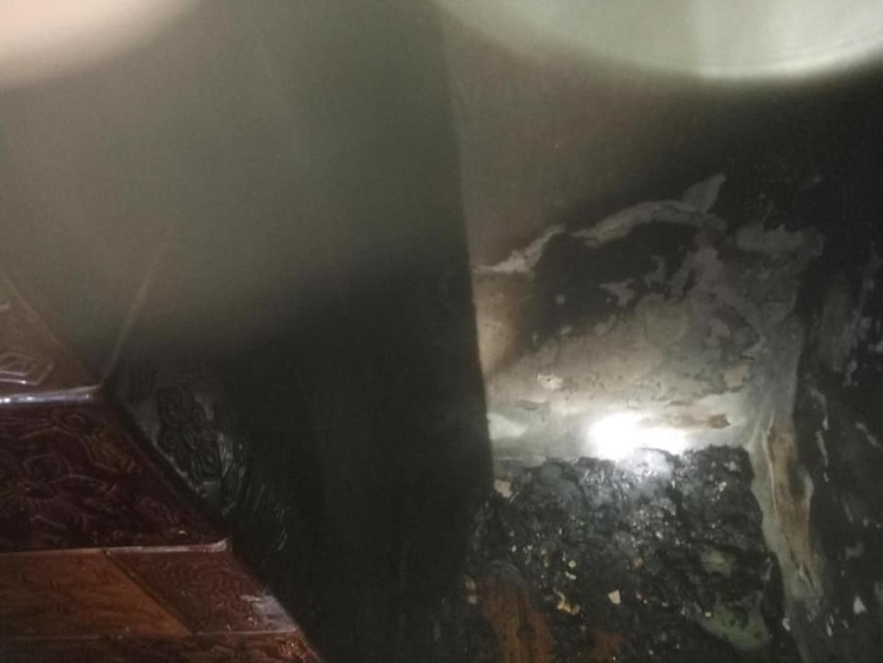 На Львівщині трапилась нищівна пожежа: у вогні ледь не загинула пенсіонерка – фото