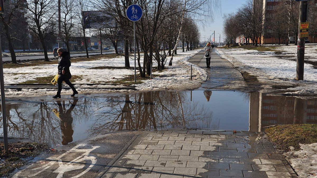 В Украину идут резкое потепление и оттепель: когда повысится температура