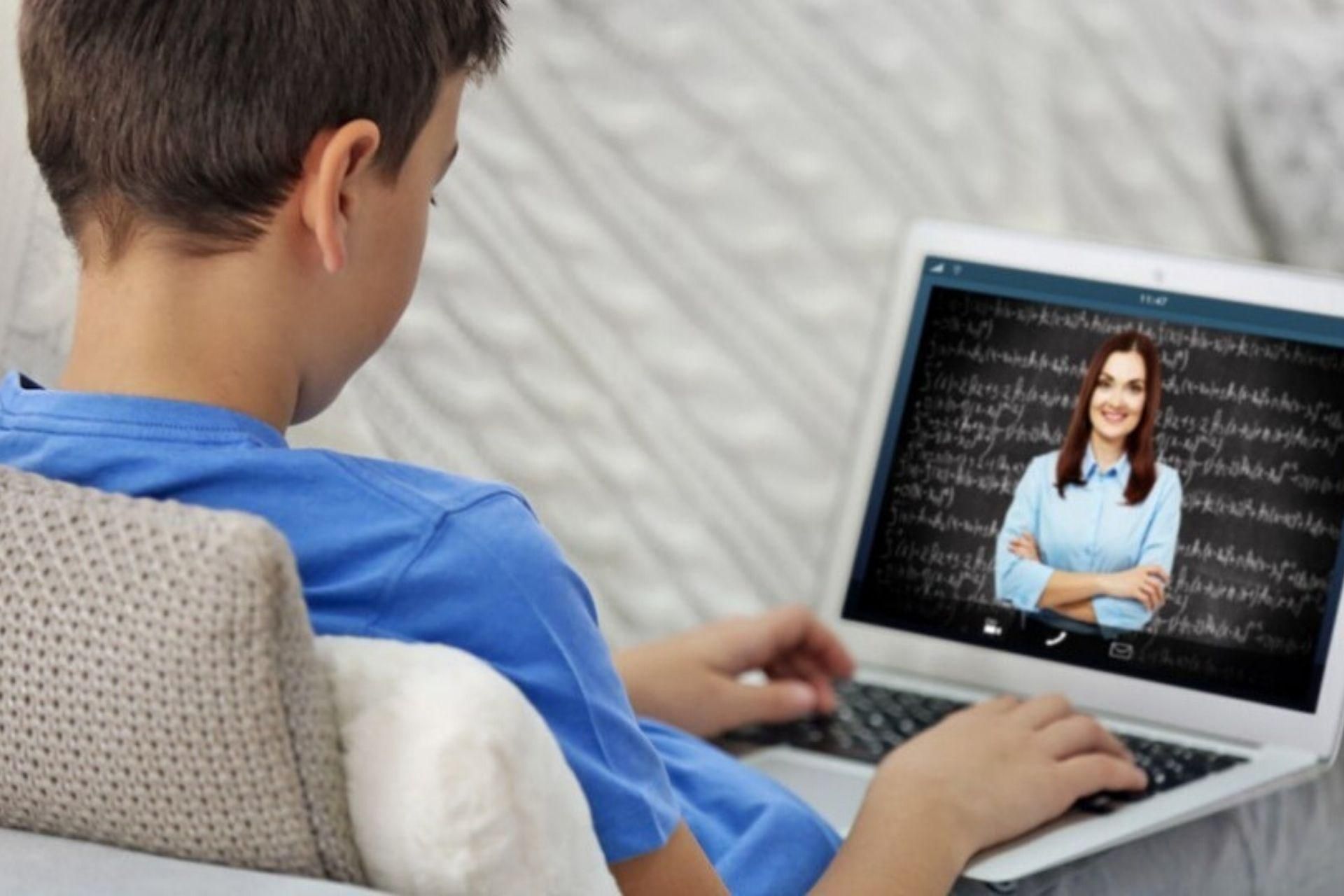 Учителька вигнала учня з онлайн-уроку: деталі скандалу у школі Учителька вигнала учня з онлайн-уроку: деталі скандалу у школі