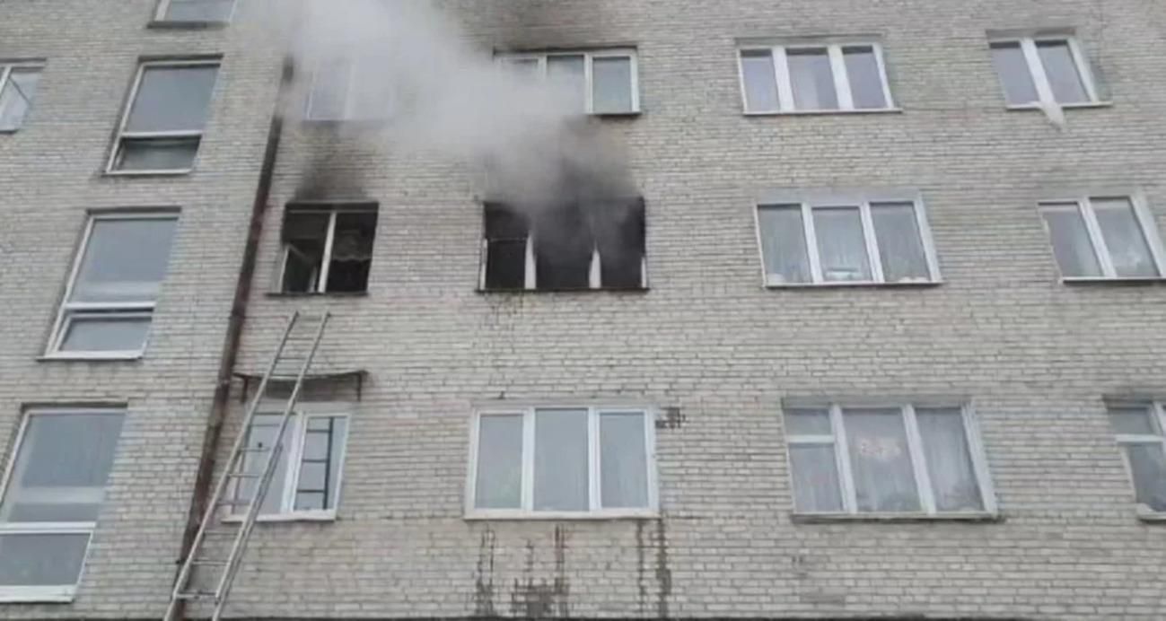 Во Львове произошел страшный пожар в 5-этажке: спасли 6 человек - фото