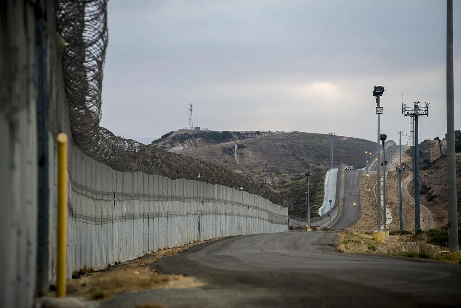 Стіна на кордоні США та Мексики