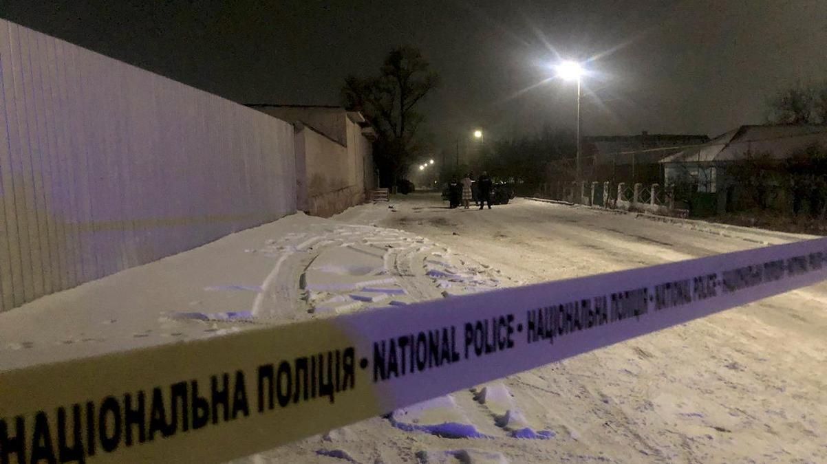 На Миколаївщині чоловік скалічив батька та стріляв у копів