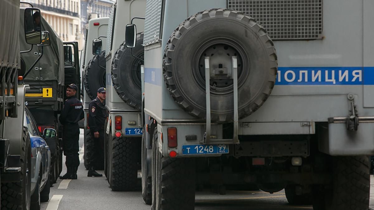 У Москві затримали учасницю Pussy Riot Марію Альохіну: вона брала участь у акції на підтримку Навального та наїхала на поліцейського У Москві затримали учасницю Pussy Riot Марію Альохіну: вона брала участь у акції на підтримку Навального та наїхала на поліцейського