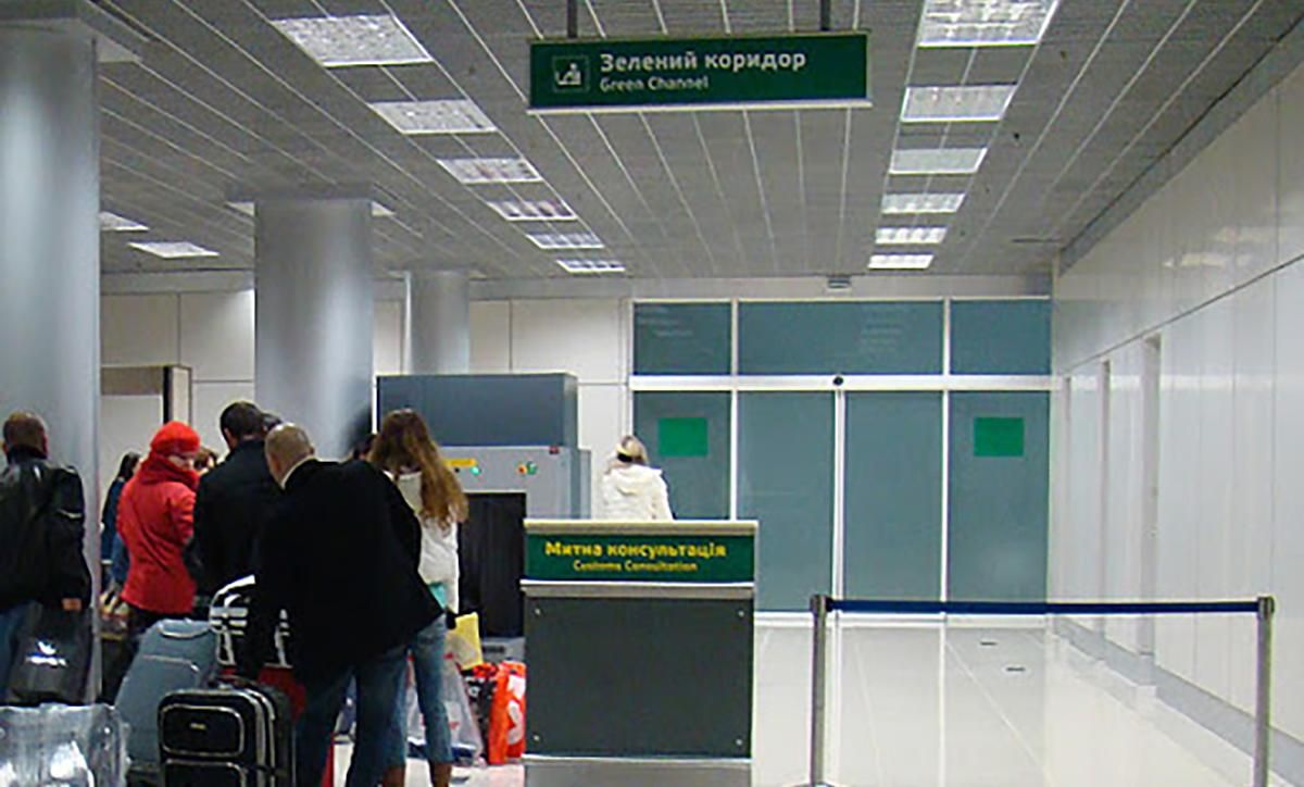 В аеропорту Бориспіль митники вилучили товари з Туреччини
