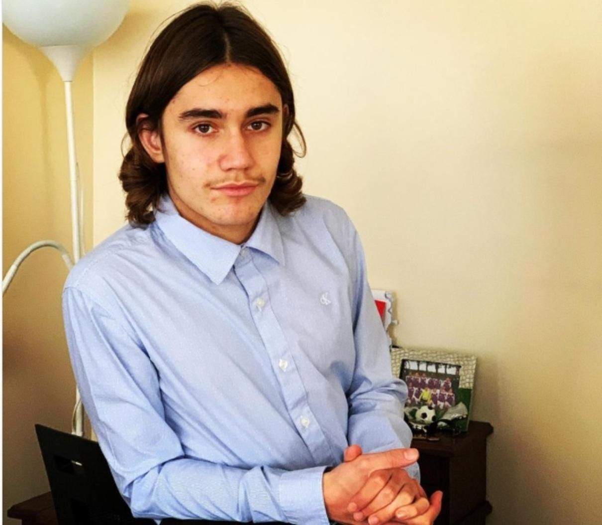 Украинский подростка, избитого в Париже, медленно выводят из комы Украинский подростка, избитого в Париже, медленно выводят из комы