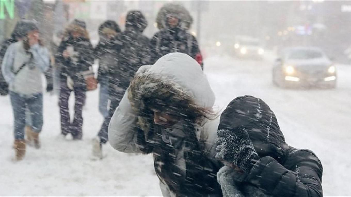 25 января 2021 на западе Украины следует ожидать значительное ухудшение погоды: спасатели предупреждают о снежных заносах и лавинах