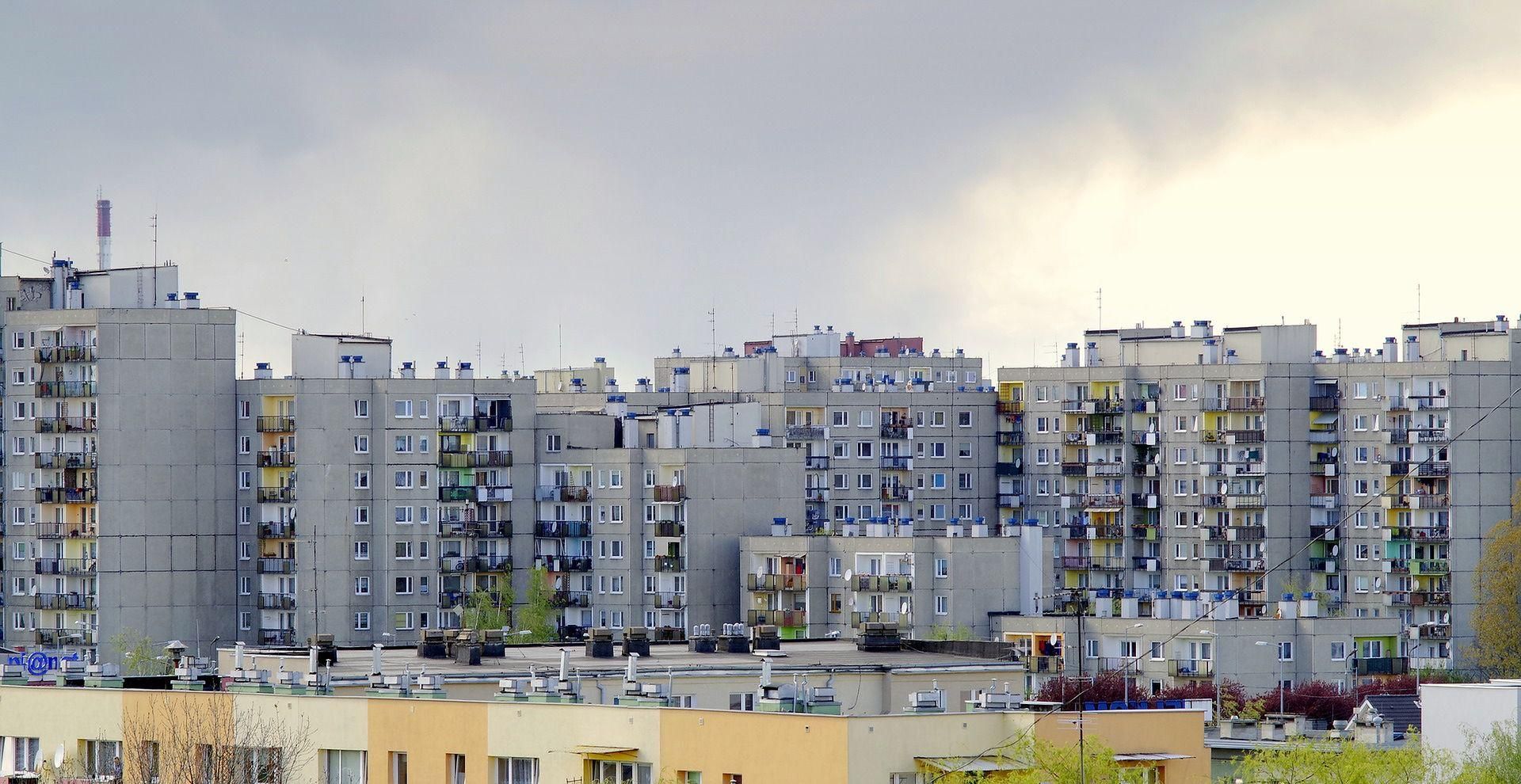 В Одесі підліток викинувся з вікна багатоповерхівки 