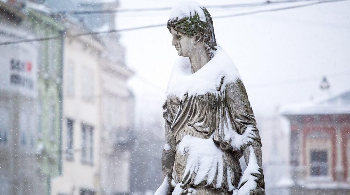 Львів 25 січня 20211  засипає снігом: чарівні фото