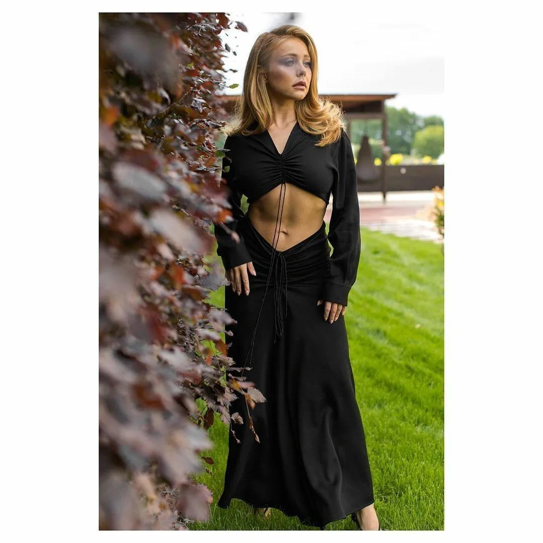 Скільки коштують розкішні сукні співачки Скільки коштують розкішні сукні співачки