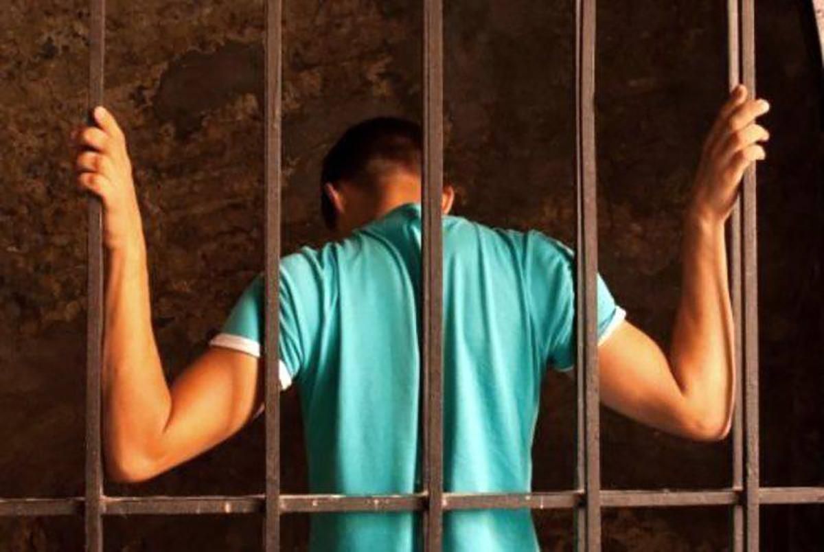 У Кропивницькому суд ув'язнив неповнолітніх за вбивство чоловіка