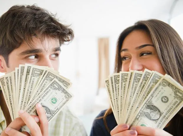 Витрачати гроші Витрачати гроші