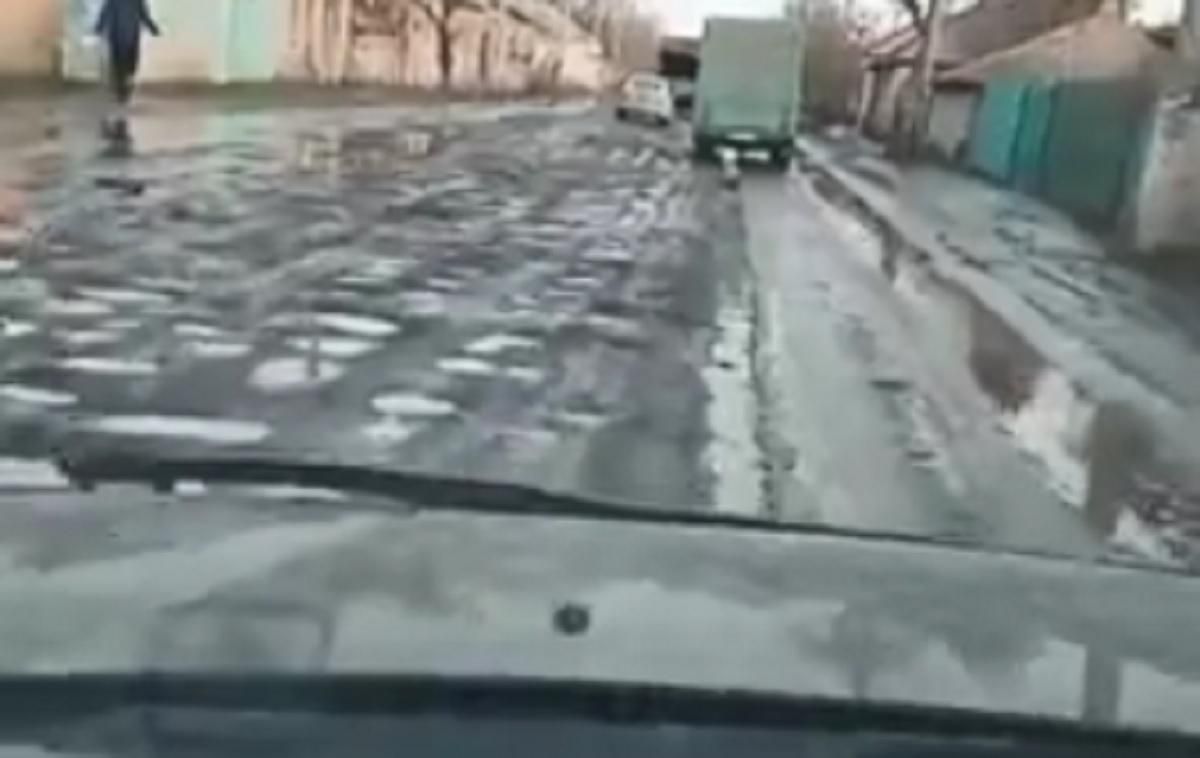 Как оккупанты уничтожили улицу Артема в Луганске - видео