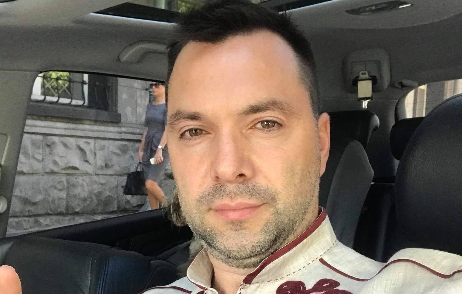 Я не призывал поддерживать Бойко, – Арестович объяснил свое скандальное заявление об ОПЗЖ Я не призывал поддерживать Бойко, – Арестович объяснил свое скандальное заявление об ОПЗЖ