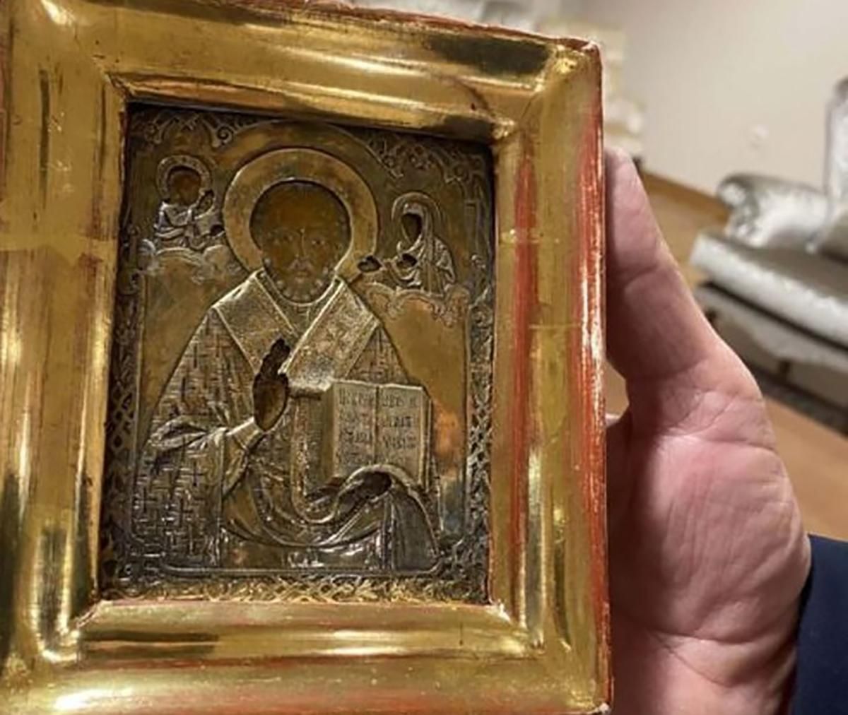 Посол Украины встретился с членами правительства Боснии из-за иконы Посол Украины встретился с членами правительства Боснии из-за иконы