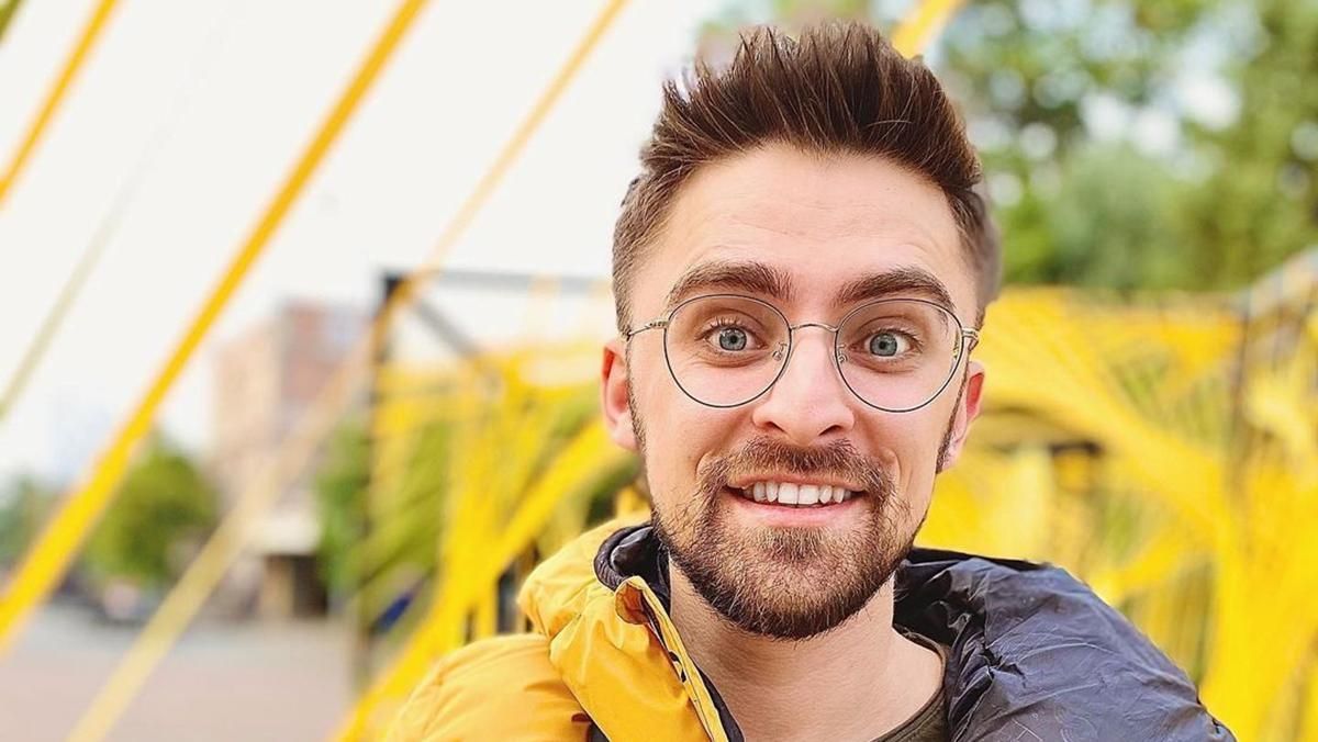 Співак Julik потрапив у ДТП в Києві: відео