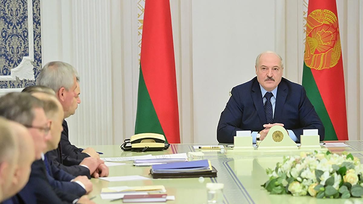 Лукашенко сказал, когда отпустит политически задержанных
