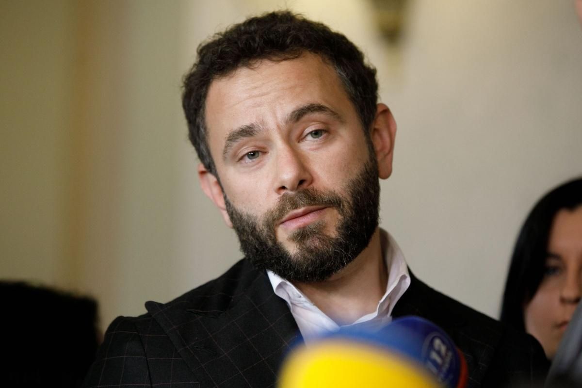 Слуги завершили опитування щодо виключення Дубінського з фракції Слуги завершили опитування щодо виключення Дубінського з фракції