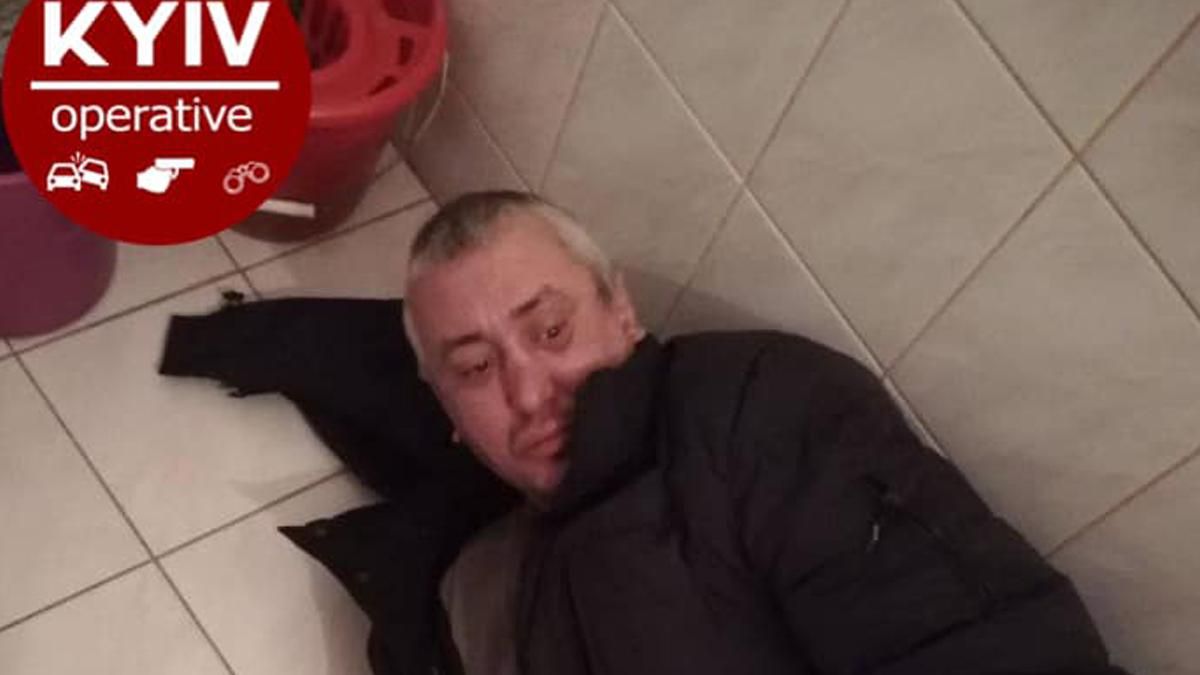 В Киеве в детском саду нашли рецидивиста Галилейского: спал в душе В Киеве в детском саду нашли рецидивиста Галилейского: спал в душе
