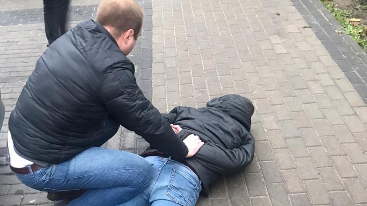 У Рівному судитимуть священника й копа: продавали посади - Новини У Рівному судитимуть священника й копа: продавали посади - Новини