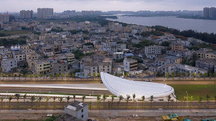 Тунель перетинає річку Нанду / Фото Designboom Тунель перетинає річку Нанду / Фото Designboom