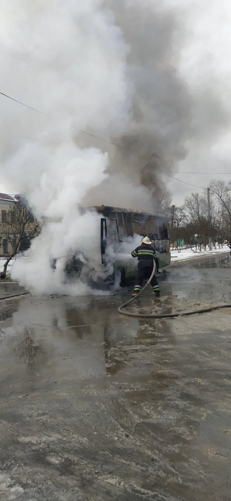 Пожежа маршрутки у Харкові 30 січня 2021 Пожежа маршрутки у Харкові 30 січня 2021