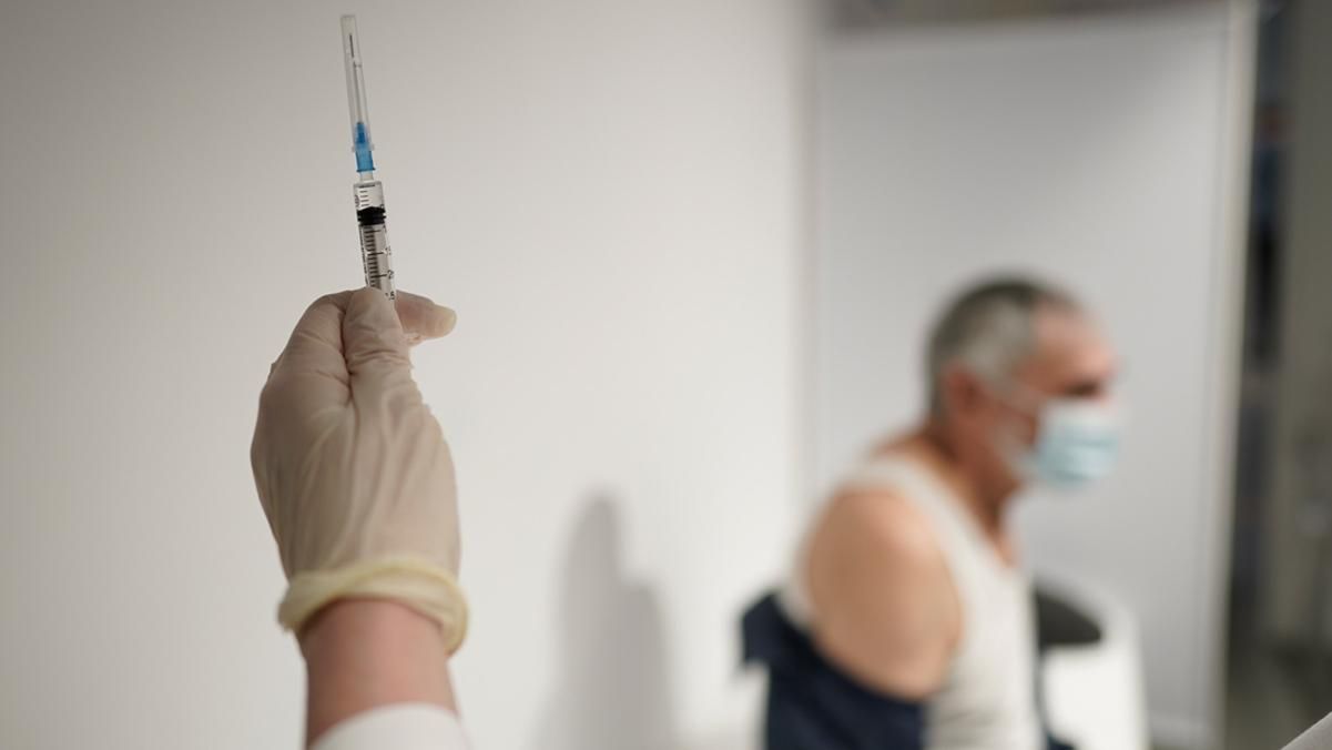 Бойовики ДНР отримали партію російської вакцини від COVID-19 Супутник V