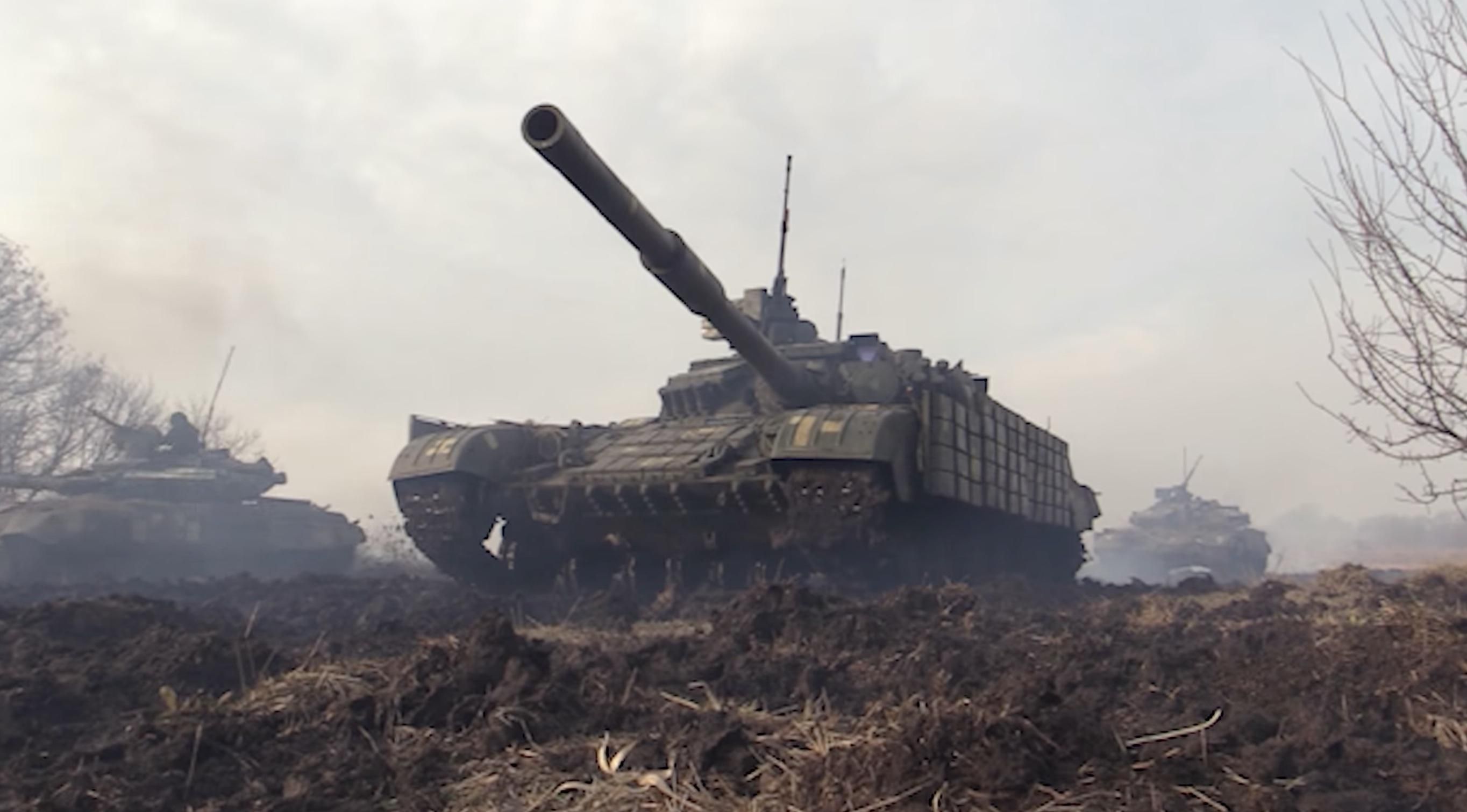 Танкісти ЗСУ показали готовність відповідати на провокації Росії:відео Танкісти ЗСУ показали готовність відповідати на провокації Росії:відео