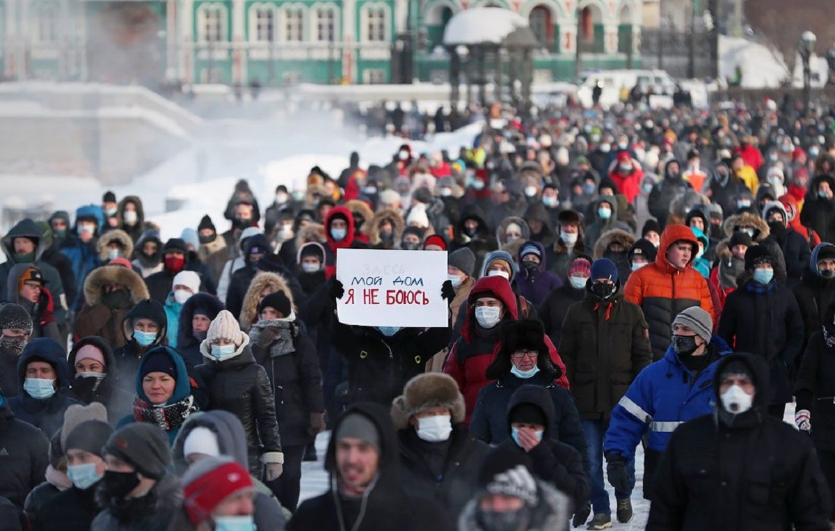 Влада в повній істериці, – російський журналіст про протести