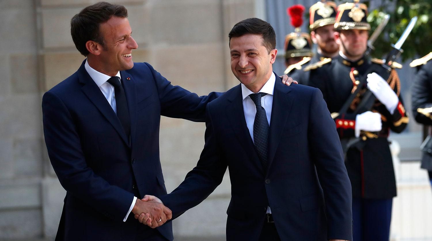 Еммануель Макрон відвідає Україну в 2021 році Еммануель Макрон відвідає Україну в 2021 році