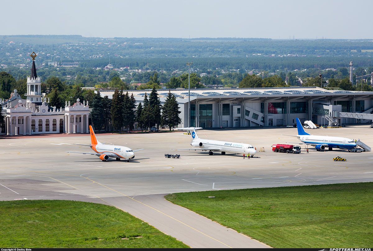 Авіарейси з Києва до Харкова затримуються Авіарейси з Києва до Харкова затримуються