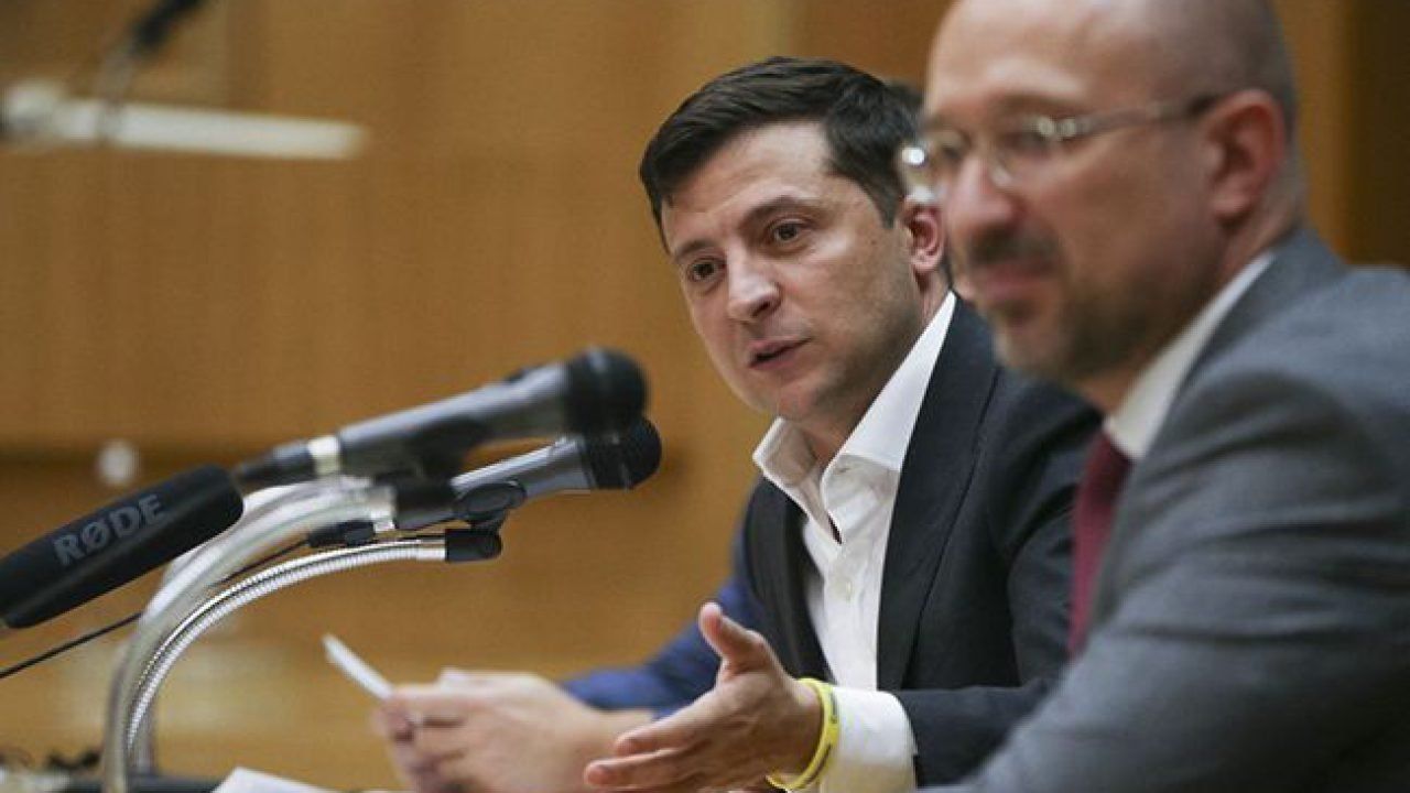 Місія нездійсненна? Чому Зеленському важко замінити Шмигаля Місія нездійсненна? Чому Зеленському важко замінити Шмигаля