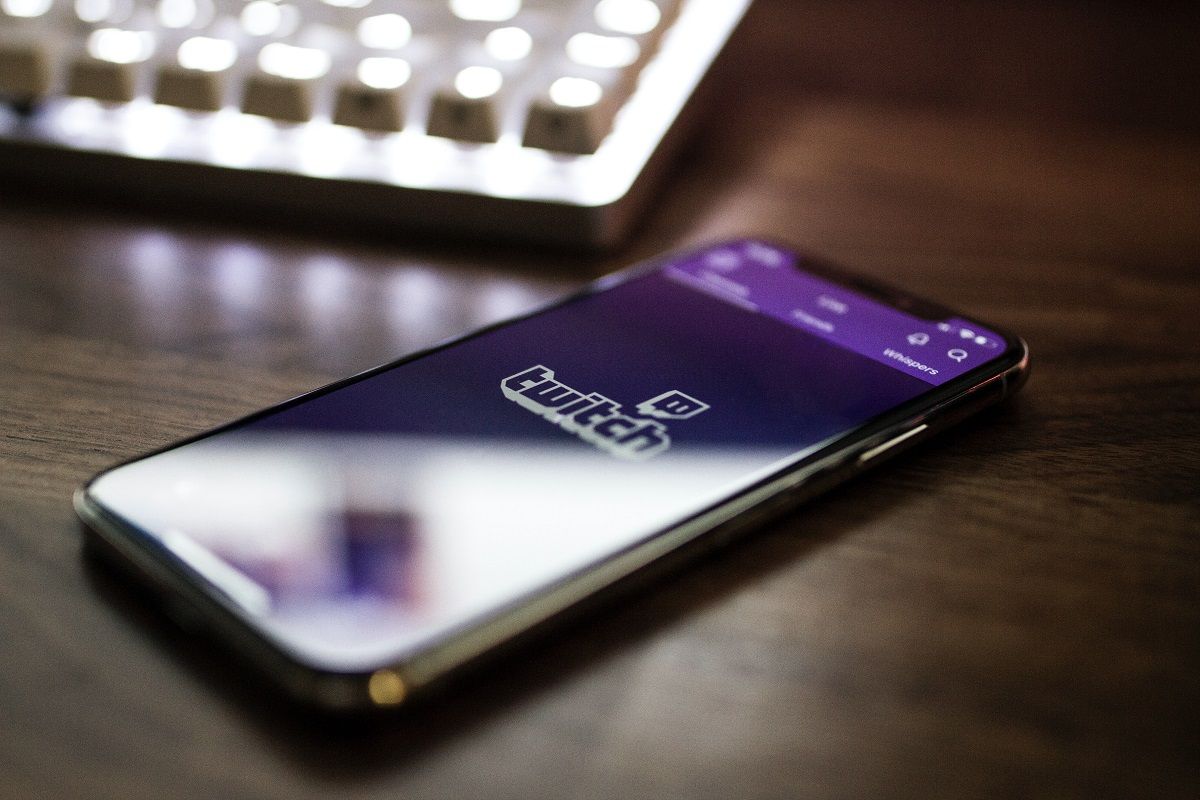 Користувачі Twitch дивилися трансляції понад трильйон хвилин у 2020 році
