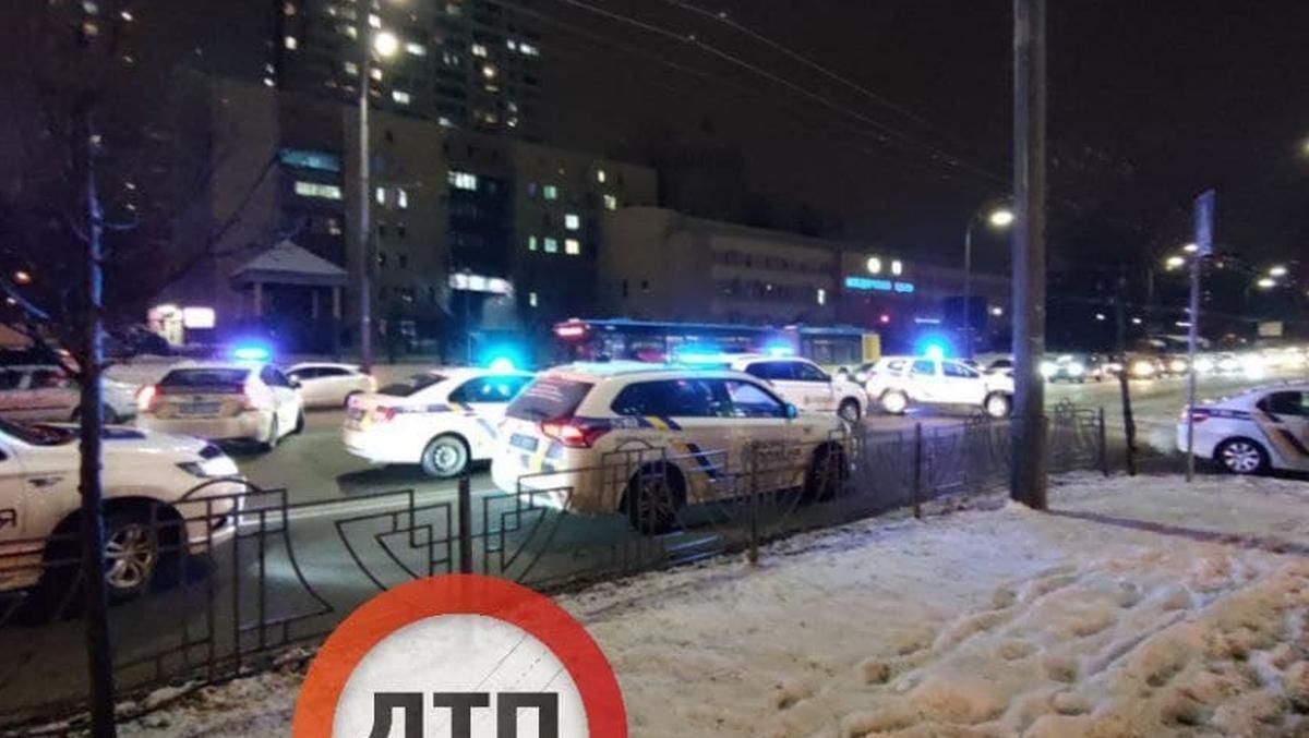 У Києві затримали чоловіків, які стріляли з автоматів