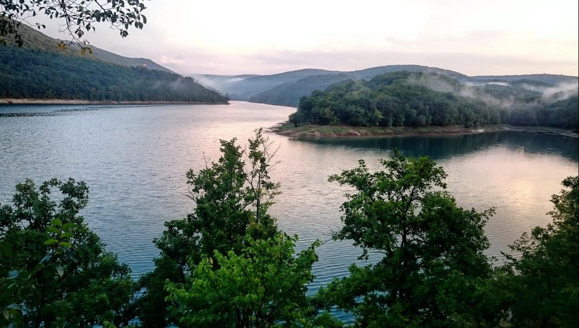 В Крыму критически снизились запасы воды в Балановская водохранилище В Крыму критически снизились запасы воды в Балановская водохранилище