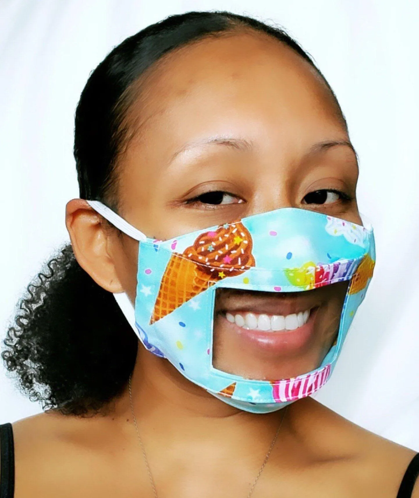 Маска з віконцем Маска з віконцем