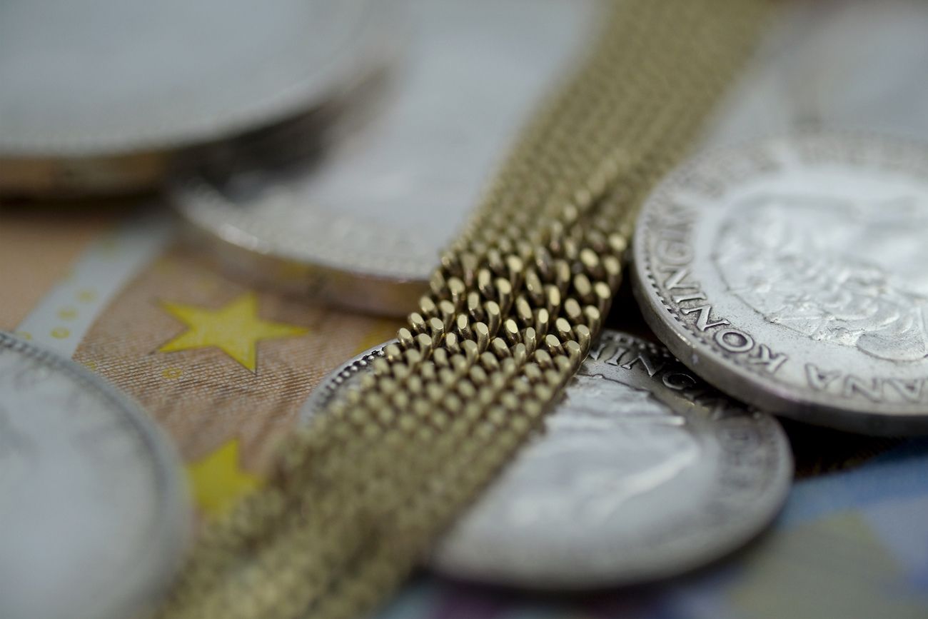 Таємно перевозив тисячі євро: у Молдові упіймали російського дипломата Таємно перевозив тисячі євро: у Молдові упіймали російського дипломата