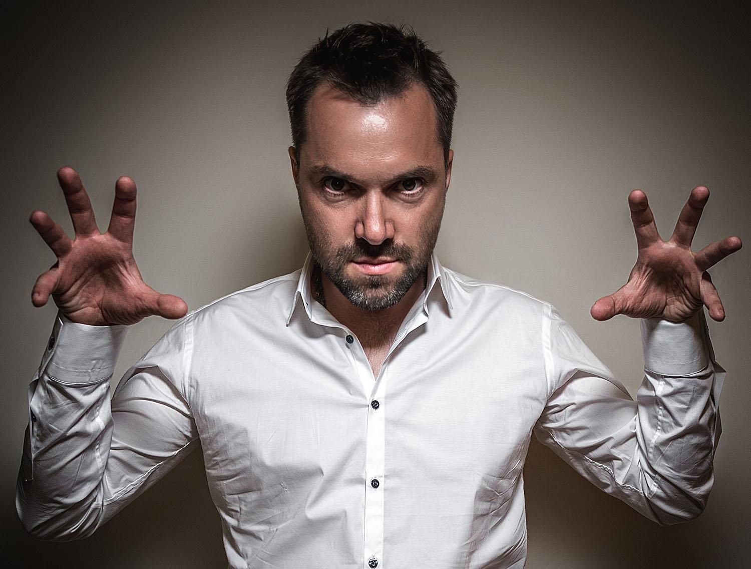 Арестович обізвав помийними щурами тих, хто критикує Зеленського Арестович обізвав помийними щурами тих, хто критикує Зеленського