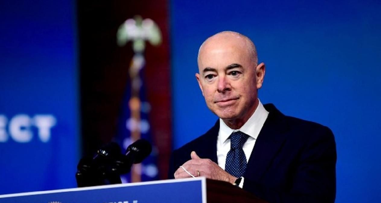 Сенат утвердил Майоркас главой министерства внутренней безопасности Сенат утвердил Майоркас главой министерства внутренней безопасности