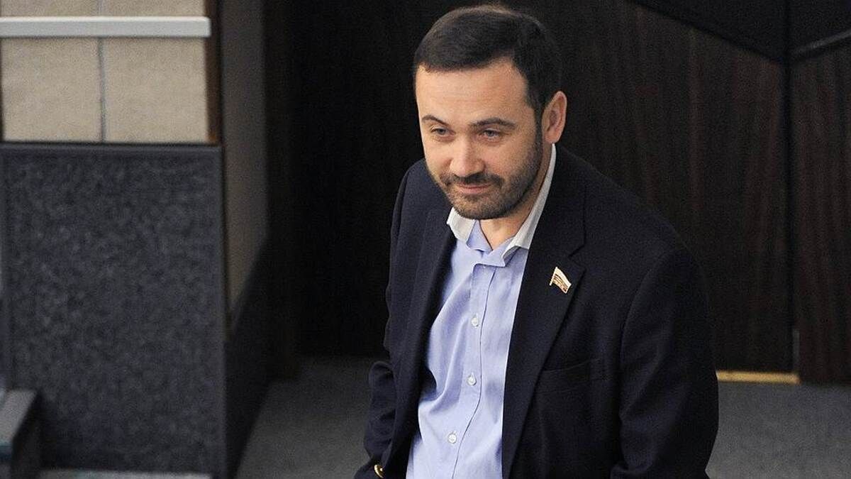Можливо, Медведчуку пощастило, що відібрали канали, – Пономарьов Можливо, Медведчуку пощастило, що відібрали канали, – Пономарьов