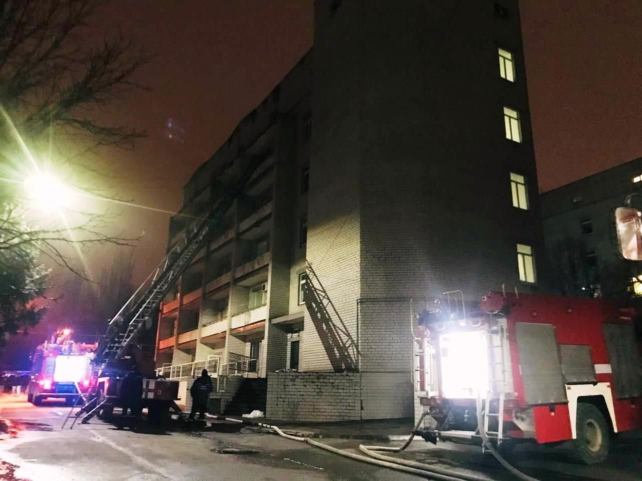 Из-за пожара в больнице Запорожье открыли уголовное дело