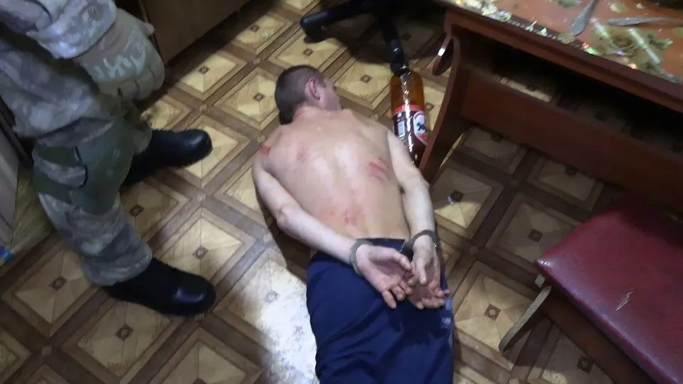 У Вінниці п’яний зек вночі погрожував підірвати багатоповерхівку У Вінниці п’яний зек вночі погрожував підірвати багатоповерхівку