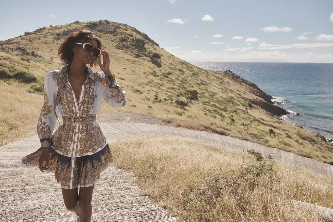 Лія Кебеде у вбранні Zimmermann Лія Кебеде у вбранні Zimmermann