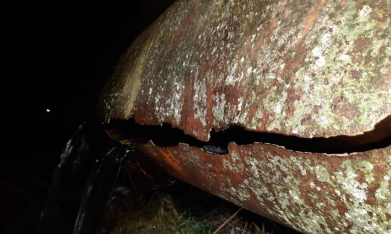 У Чернівцях прорвало магістральний водогін: частина вулиць – без води У Чернівцях прорвало магістральний водогін: частина вулиць – без води