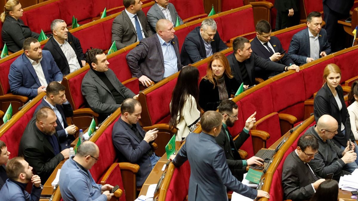 Рада хоче повернути конкурси для держслужбовців Рада хоче повернути конкурси для держслужбовців