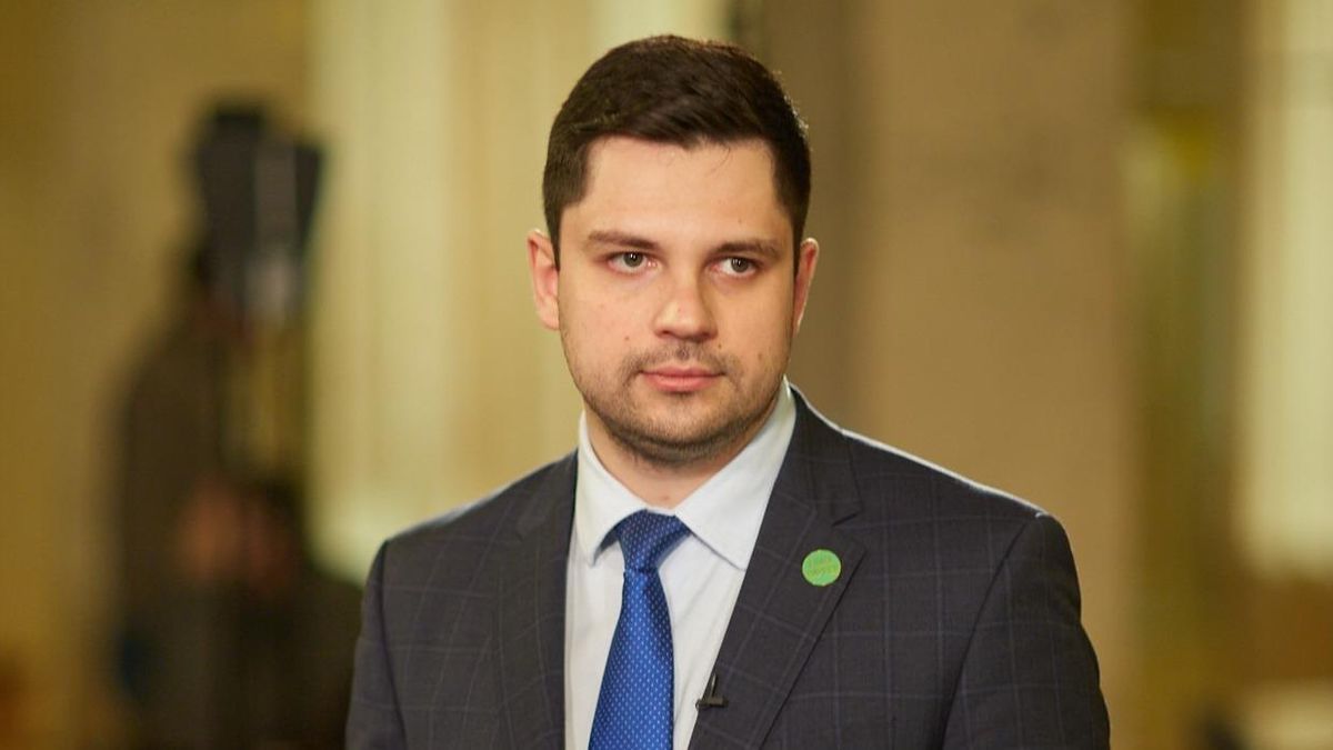 Качура ініціює позачергове засідання Слуги народу: причина Качура ініціює позачергове засідання Слуги народу: причина