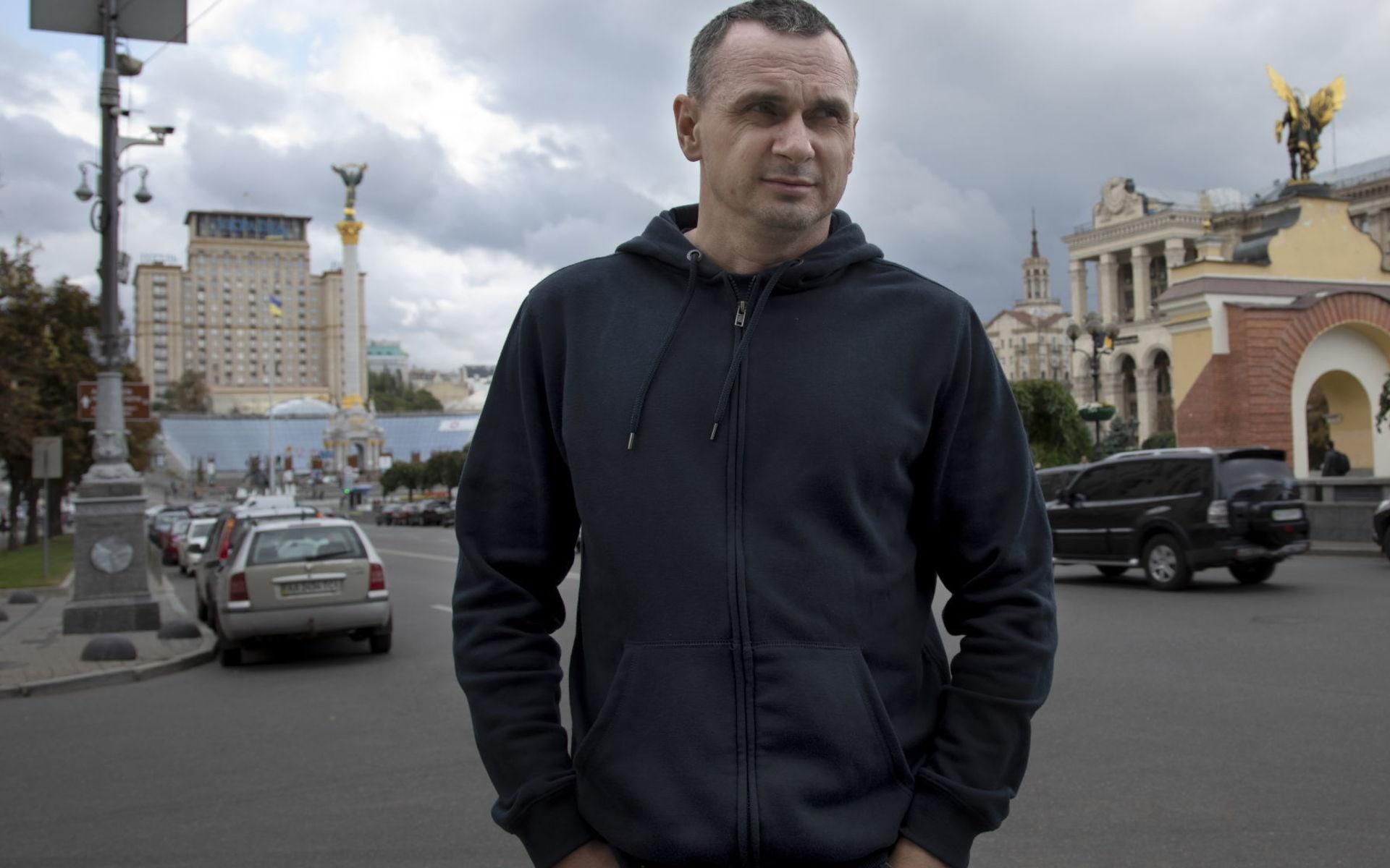 У Олега Сенцова родилась дочь: фото У Олега Сенцова родилась дочь: фото